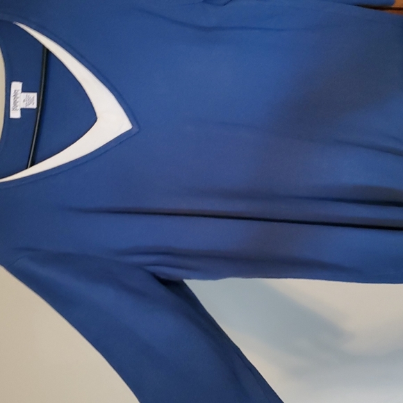 Women's Top - Picture 3 of 3